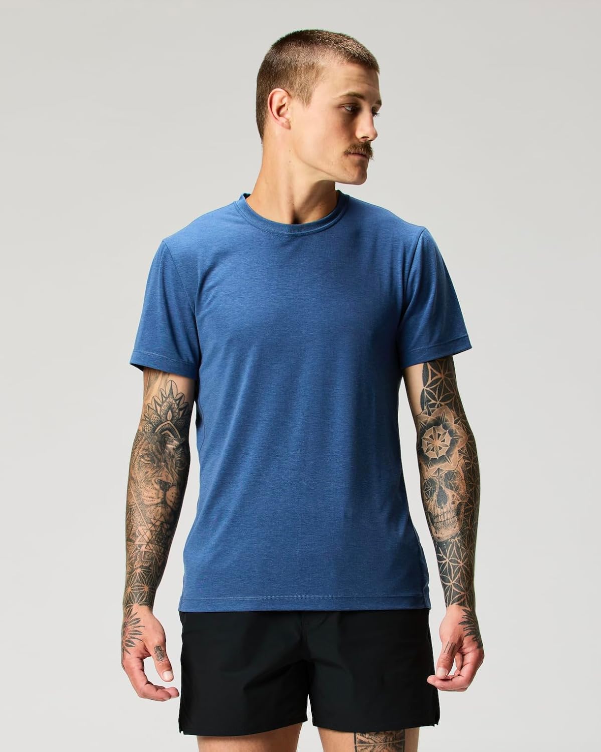 Huckberry Wellen Sol Performance T-Shirt, Mens Workout Shirt - Image 2