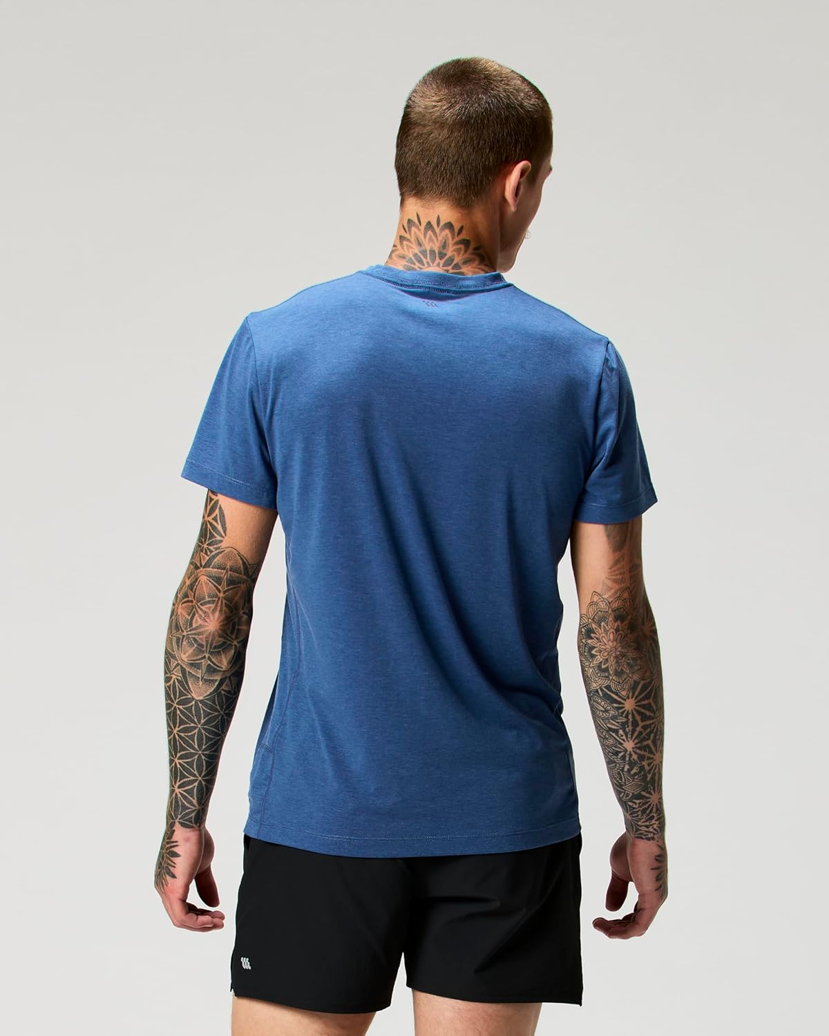 Huckberry Wellen Sol Performance T-Shirt, Mens Workout Shirt - Image 4